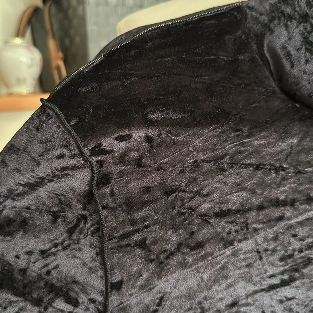 BOGNER Black Crushed Velvet Turtleneck Top Y2K Gothic Après Ski Performance 14 - Picture 15 of 16